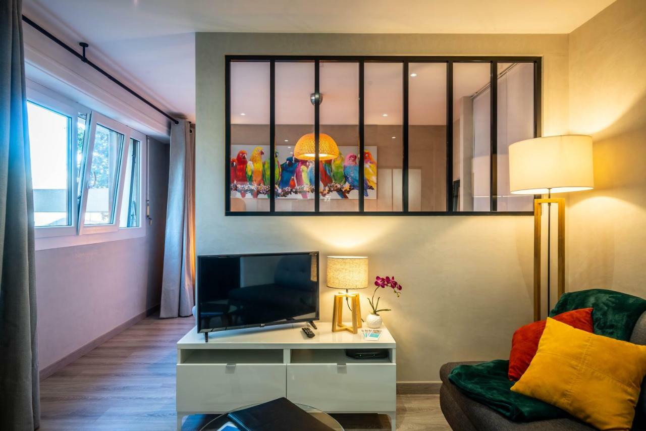 Le Chatelet- Parking Gratuit - Cosy Et Design - A 10 Mn De Geneve Annemasse Exterior photo