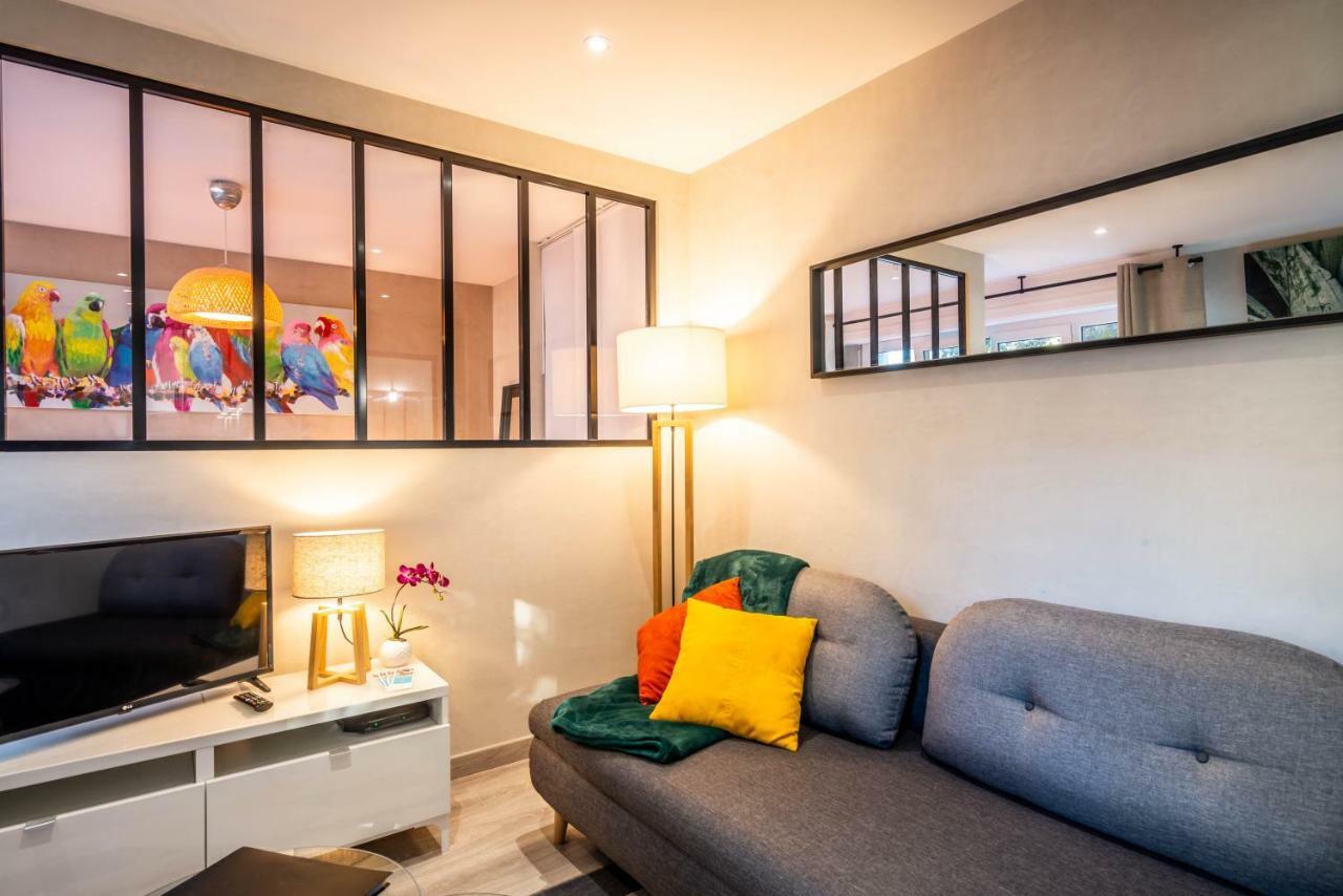 Le Chatelet- Parking Gratuit - Cosy Et Design - A 10 Mn De Geneve Annemasse Exterior photo